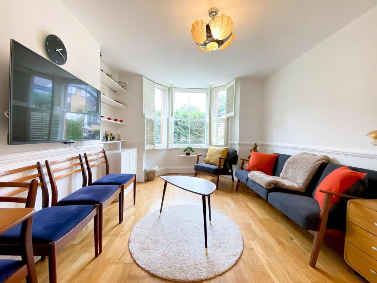 Pass The Keys Garden Apartment In Stockwell London Kültér fotó