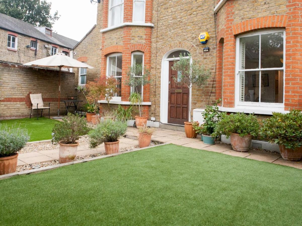 Pass The Keys Garden Apartment In Stockwell London Kültér fotó
