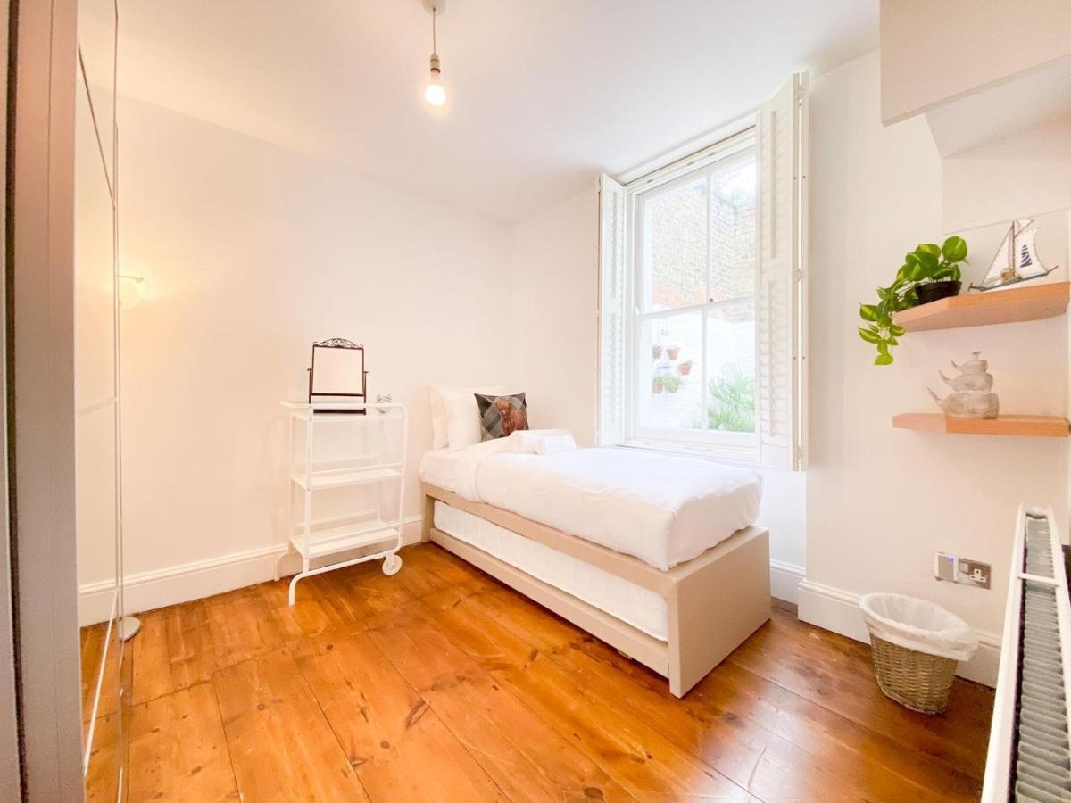 Pass The Keys Garden Apartment In Stockwell London Kültér fotó