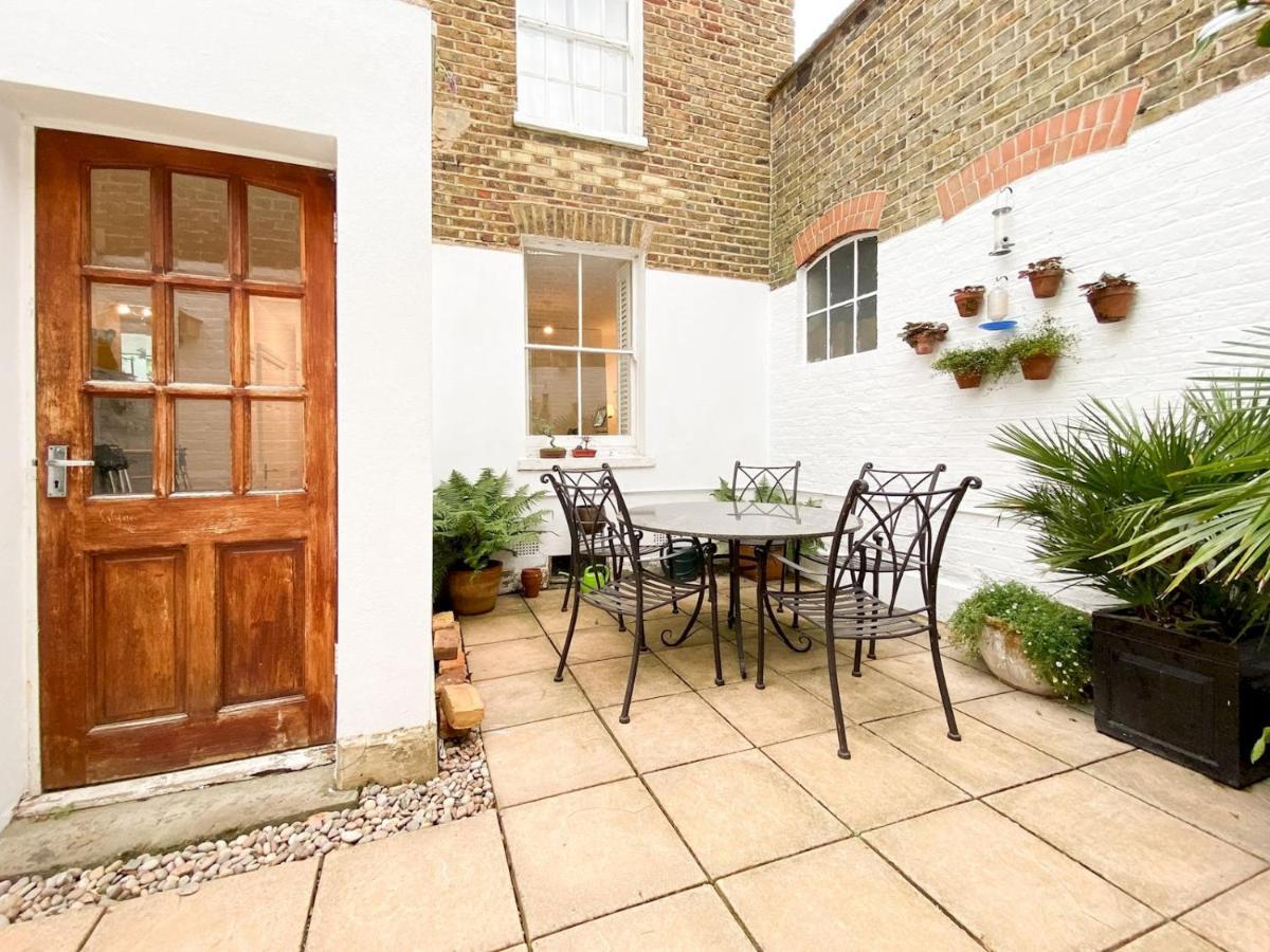 Pass The Keys Garden Apartment In Stockwell London Kültér fotó