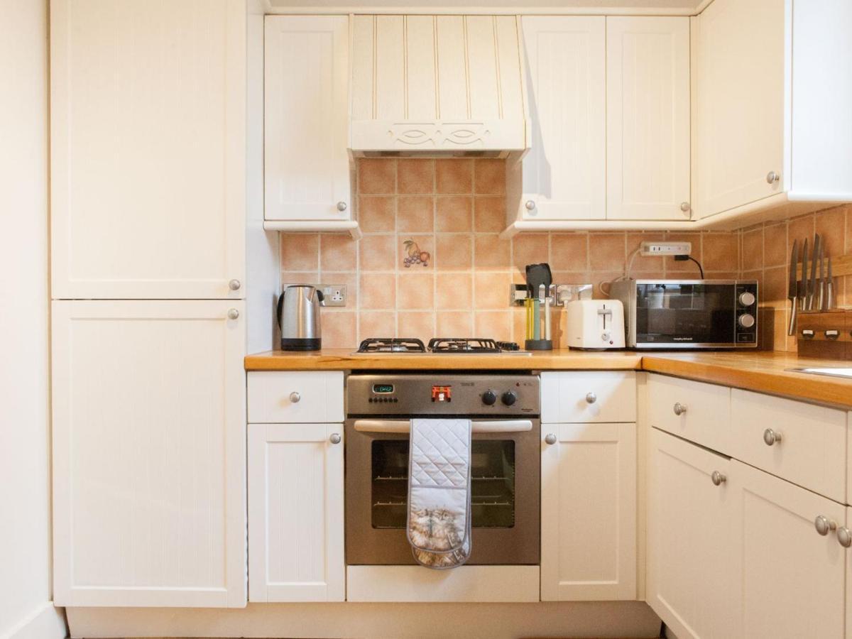 Pass The Keys Garden Apartment In Stockwell London Kültér fotó