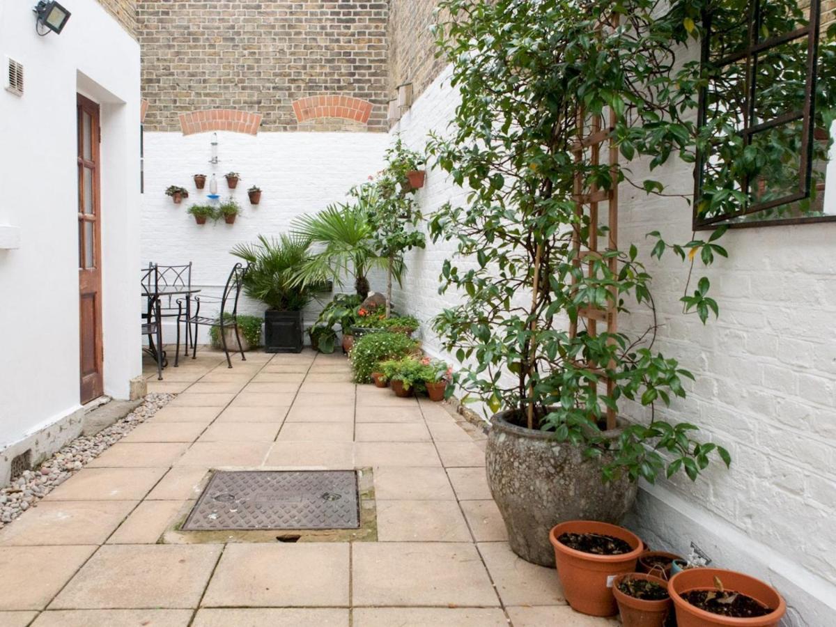 Pass The Keys Garden Apartment In Stockwell London Kültér fotó