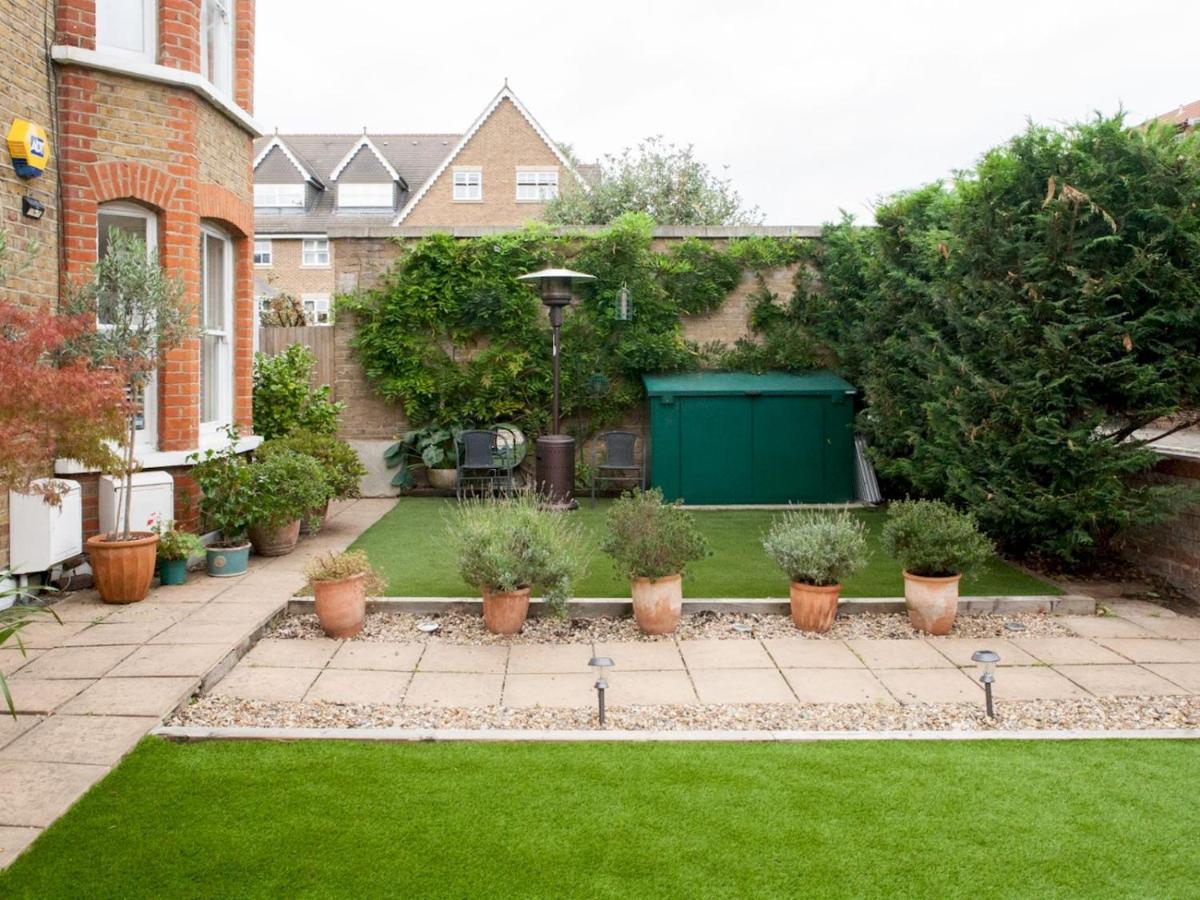 Pass The Keys Garden Apartment In Stockwell London Kültér fotó