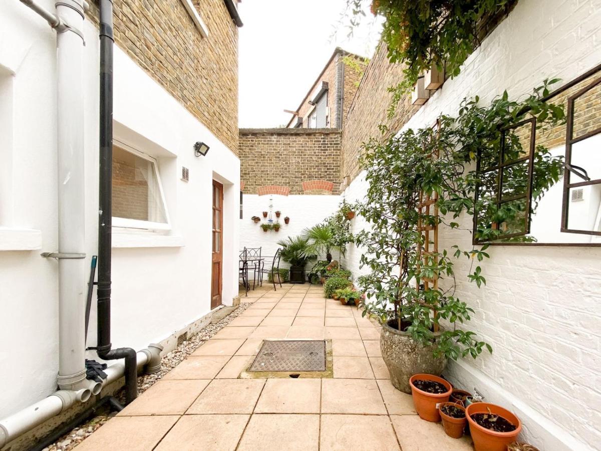 Pass The Keys Garden Apartment In Stockwell London Kültér fotó