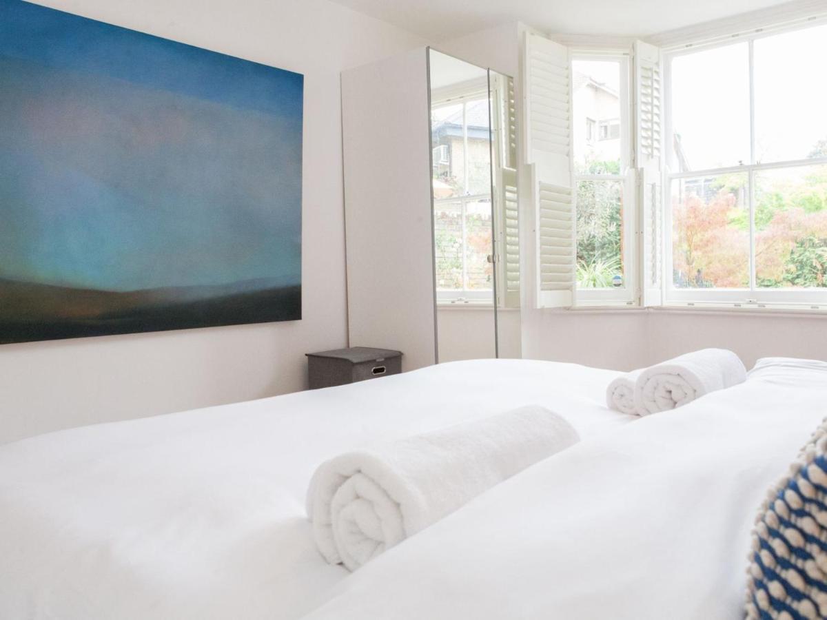 Pass The Keys Garden Apartment In Stockwell London Kültér fotó